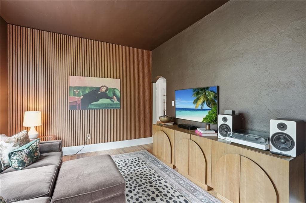 1473 Barcelona AVE-23