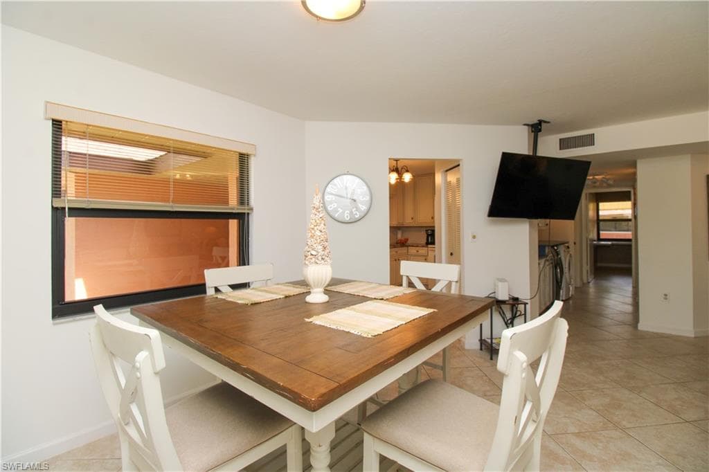 1510 Mainsail DR 7-27