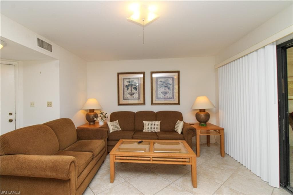 1510 Mainsail DR 7-19
