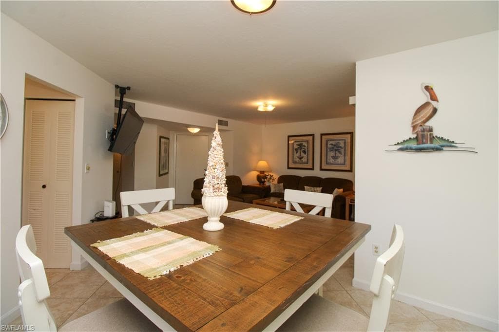 1510 Mainsail DR 7-28