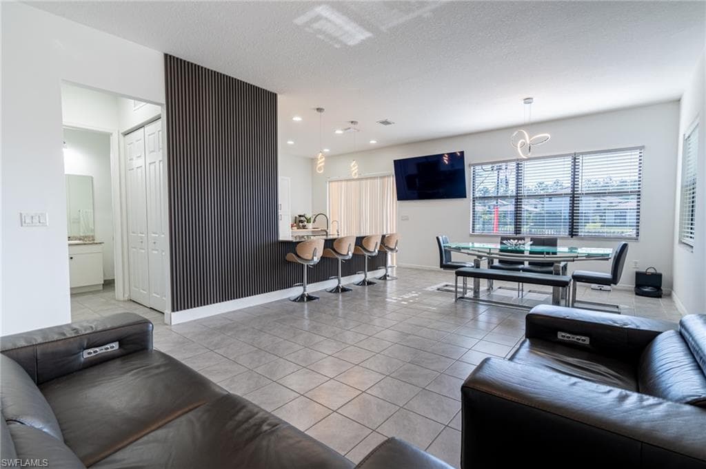 8956 Madrid CIR-16