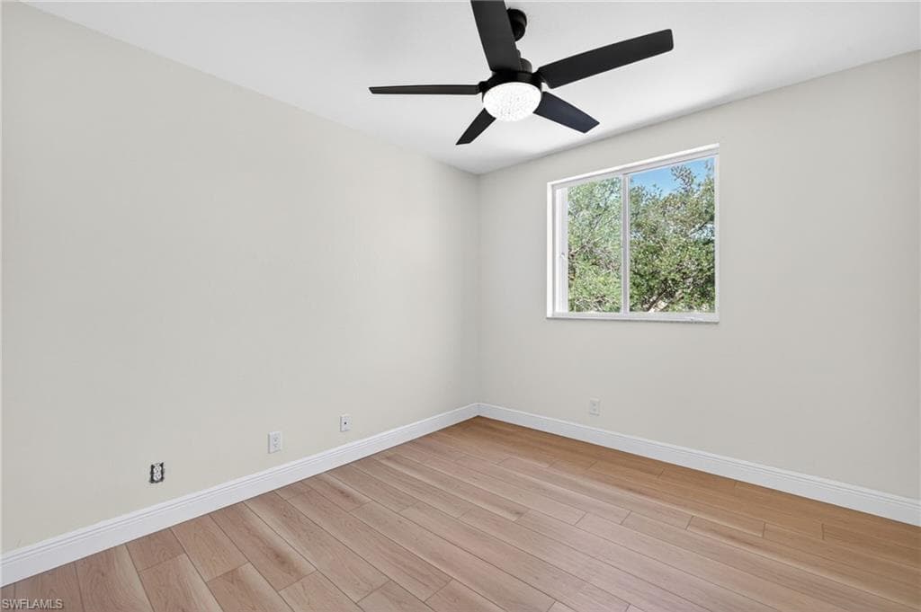 9734 Silvercreek CT-25