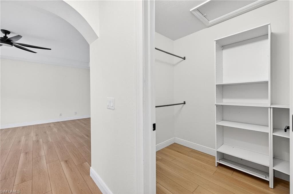 9734 Silvercreek CT-21