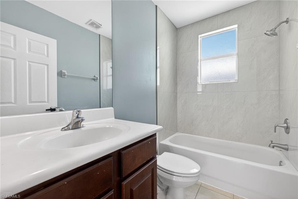 9734 Silvercreek CT-27