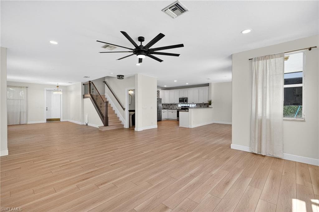 9734 Silvercreek CT-4