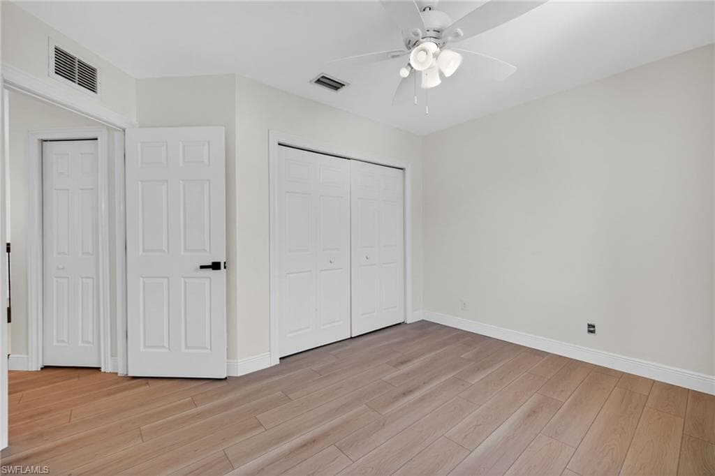 9734 Silvercreek CT-23