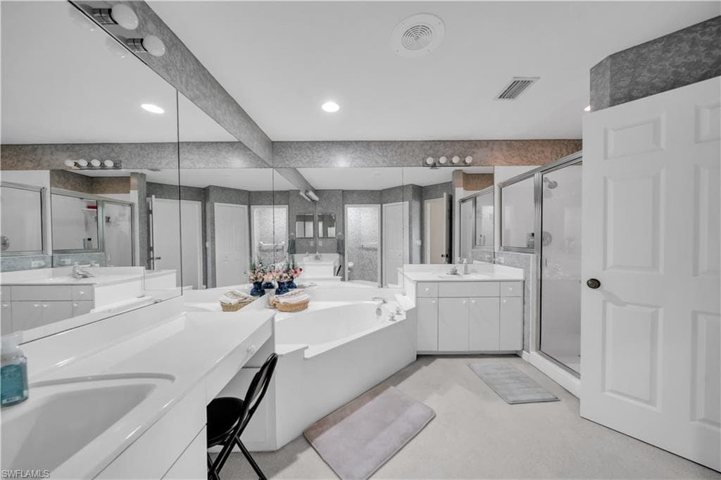 8460 Southbridge DR 3-16