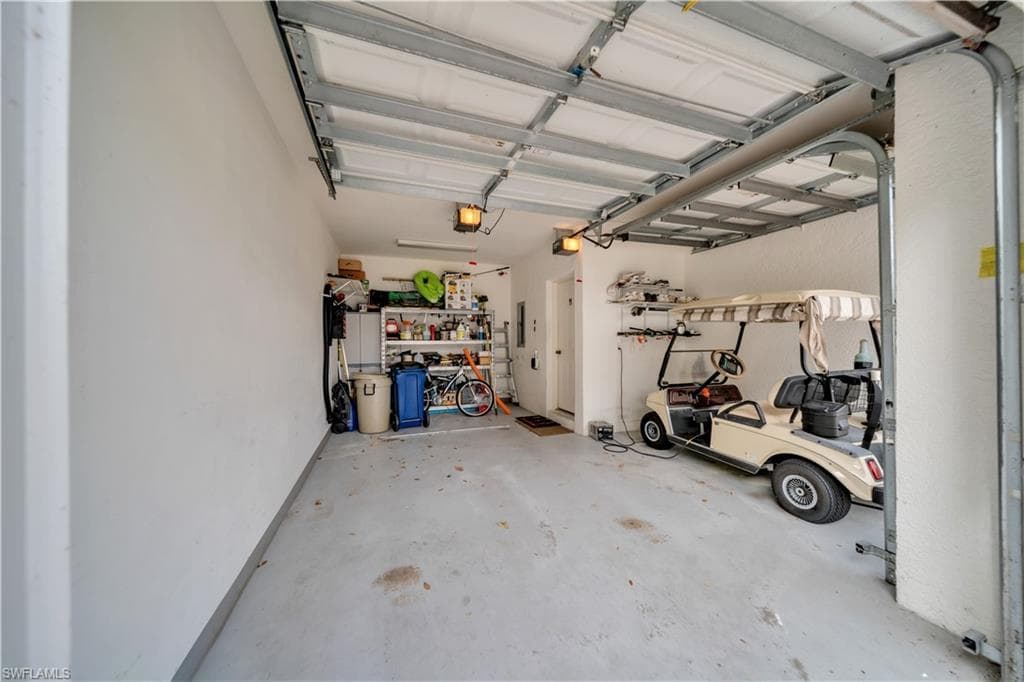 8460 Southbridge DR 3-25