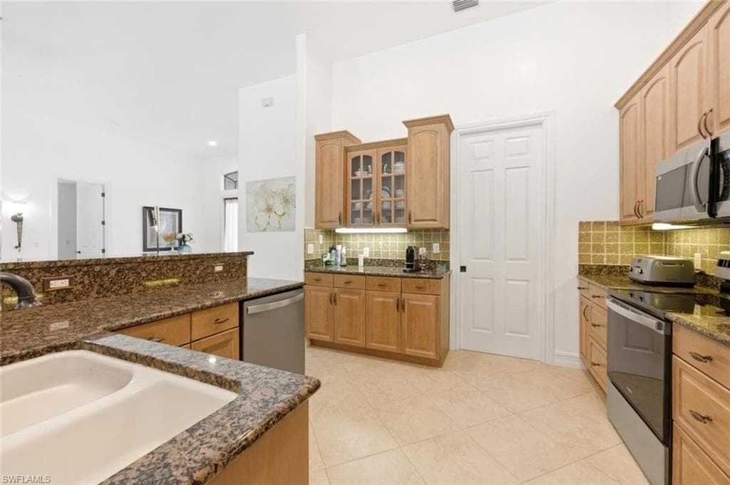 18127 Royal Hammock BLVD-18