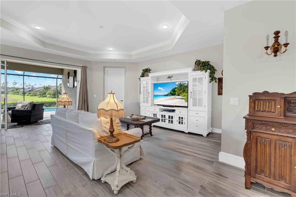 11509 Grey Egret CIR-11