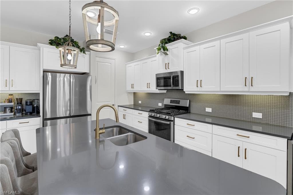 11509 Grey Egret CIR-6