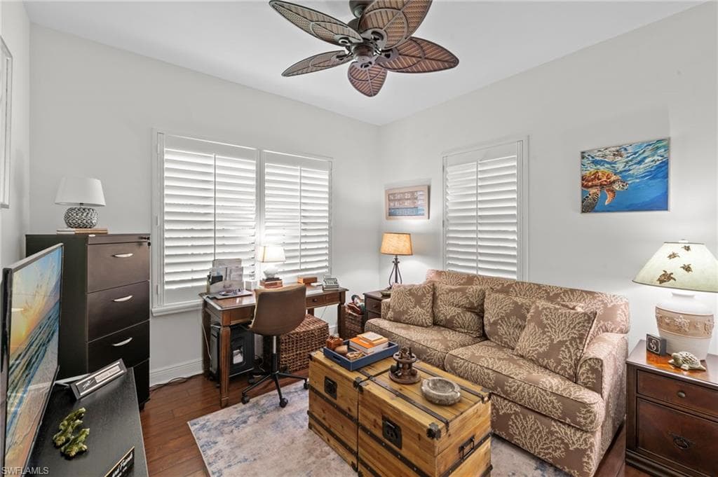 21567 Cascina DR-11