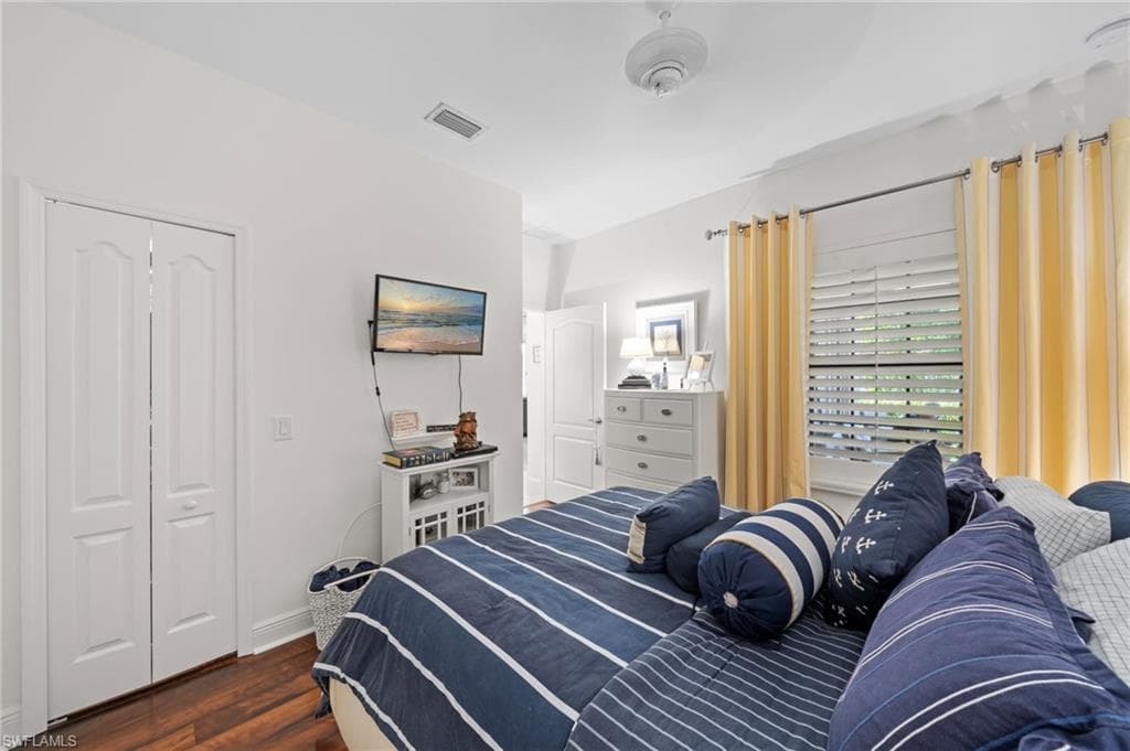 21567 Cascina DR-8