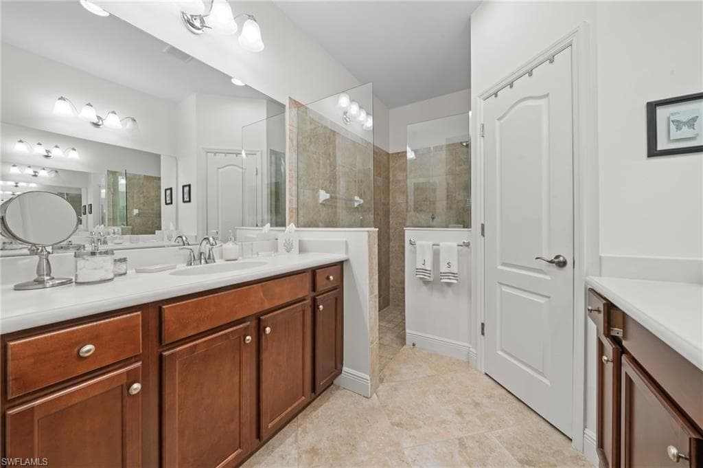 21567 Cascina DR-29