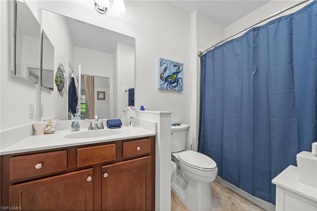21567 Cascina DR-9