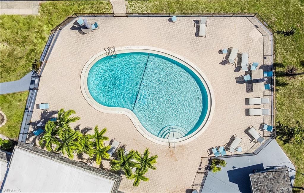 108 Windjammer WAY-37