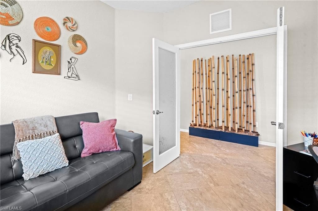 11597 Golden Oak TER-15