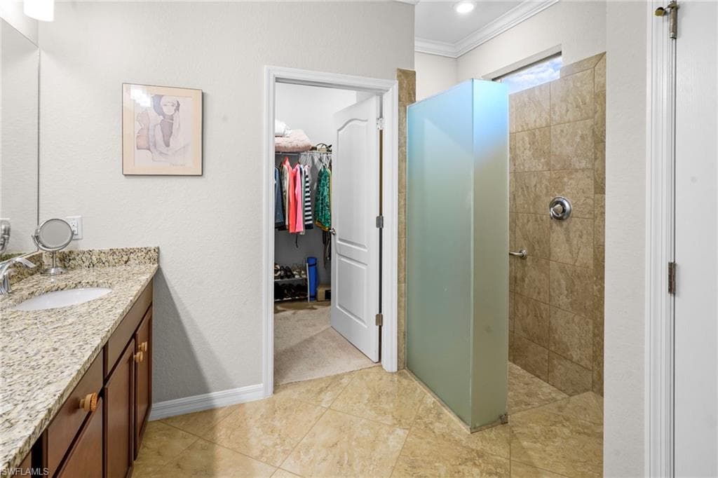 11597 Golden Oak TER-19