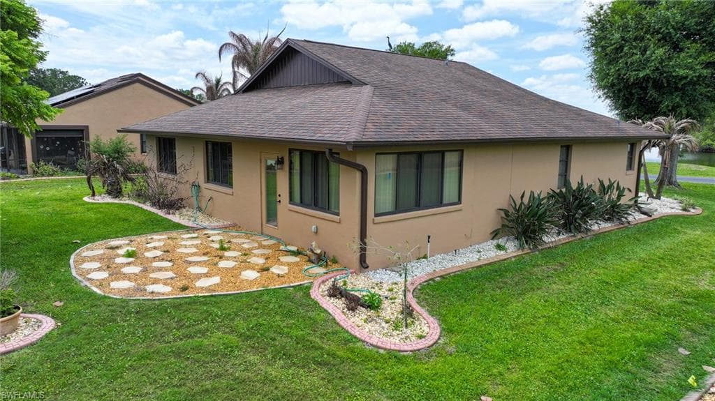 2906 Waterwood DR-33