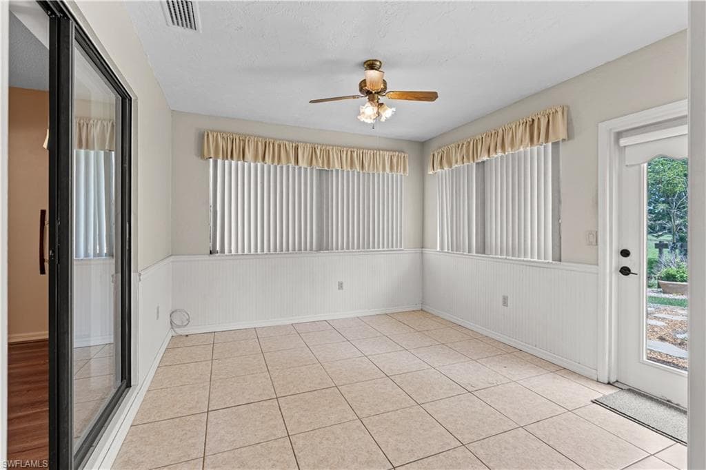 2906 Waterwood DR-20