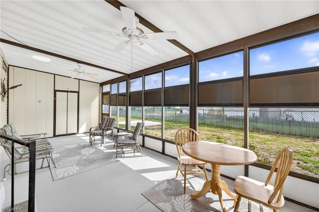10220 Wales LOOP-19