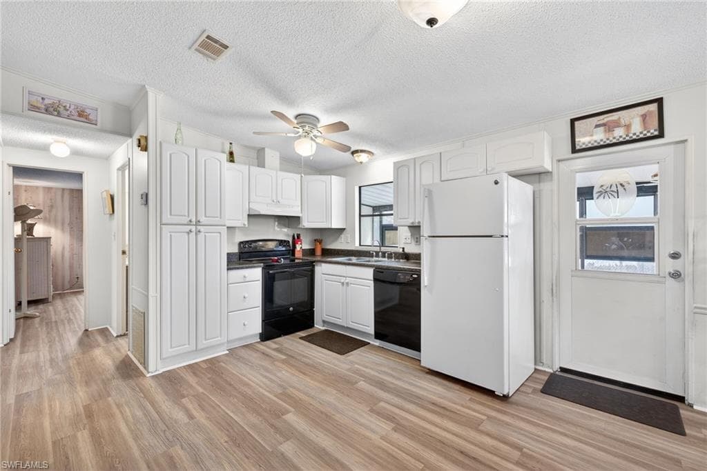 10220 Wales LOOP-9
