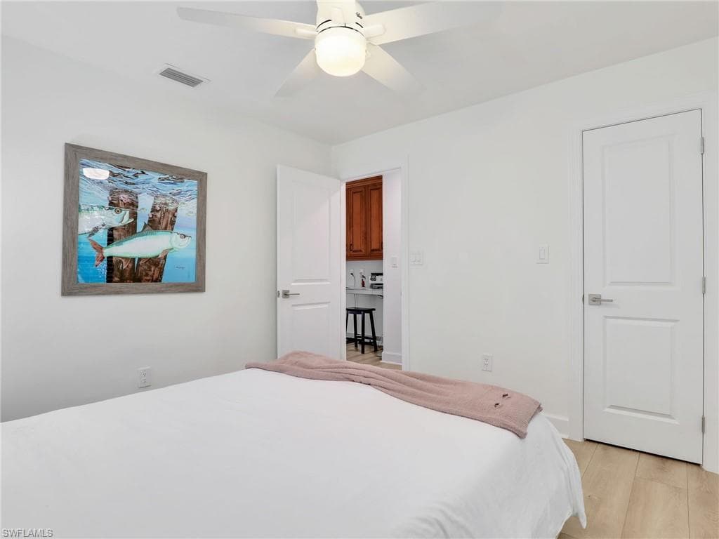 2474 Outrigger LN-28