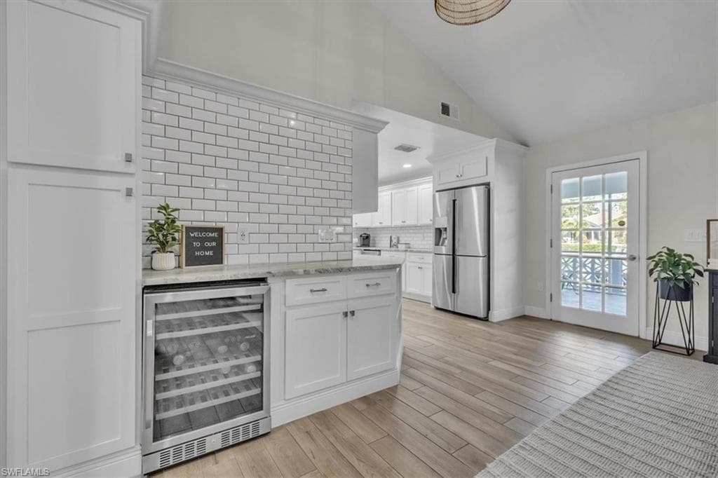6723 Avenue C-19