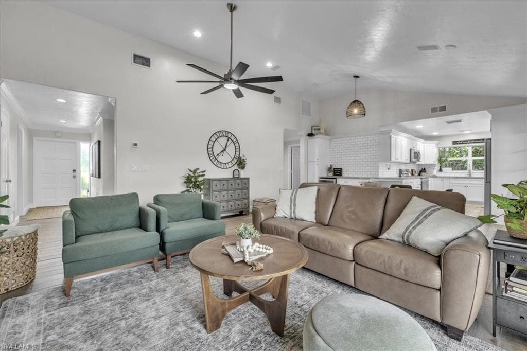6723 Avenue C-10