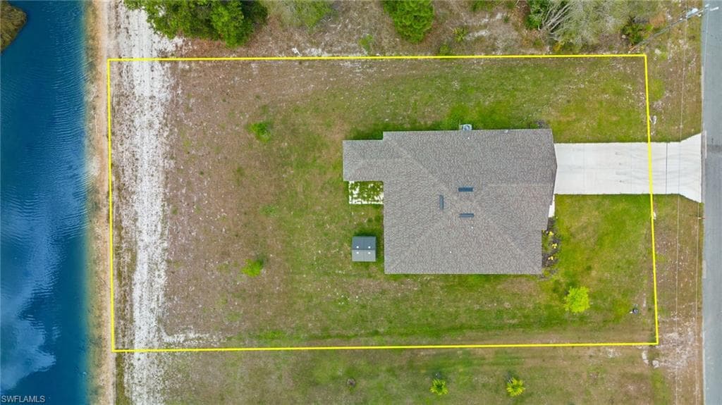 858 Rue Labeau CIR-16