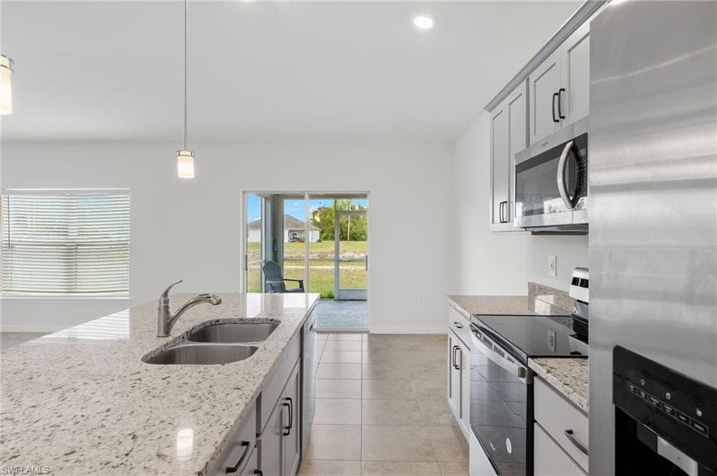 858 Rue Labeau CIR-4