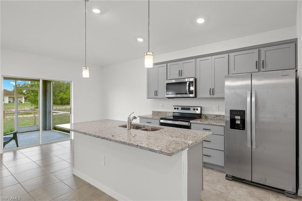 858 Rue Labeau CIR-3