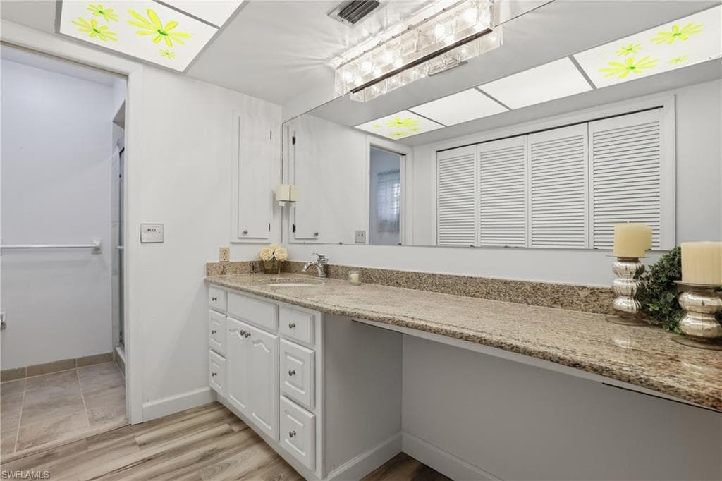 12878 Iona RD-19
