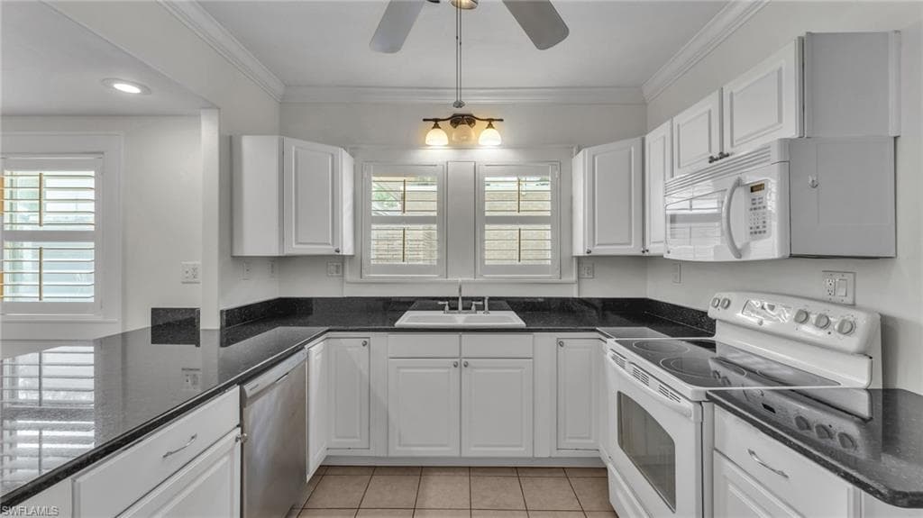 133 Park ST-4