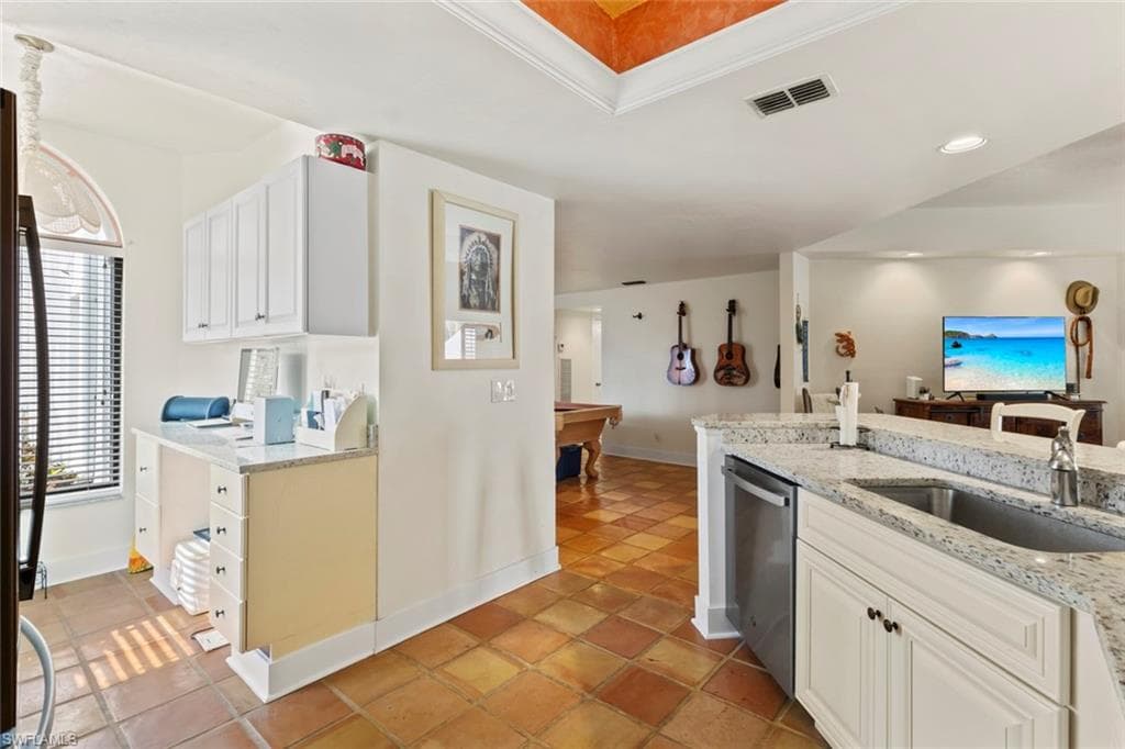 2294 Anchorage LN B-12