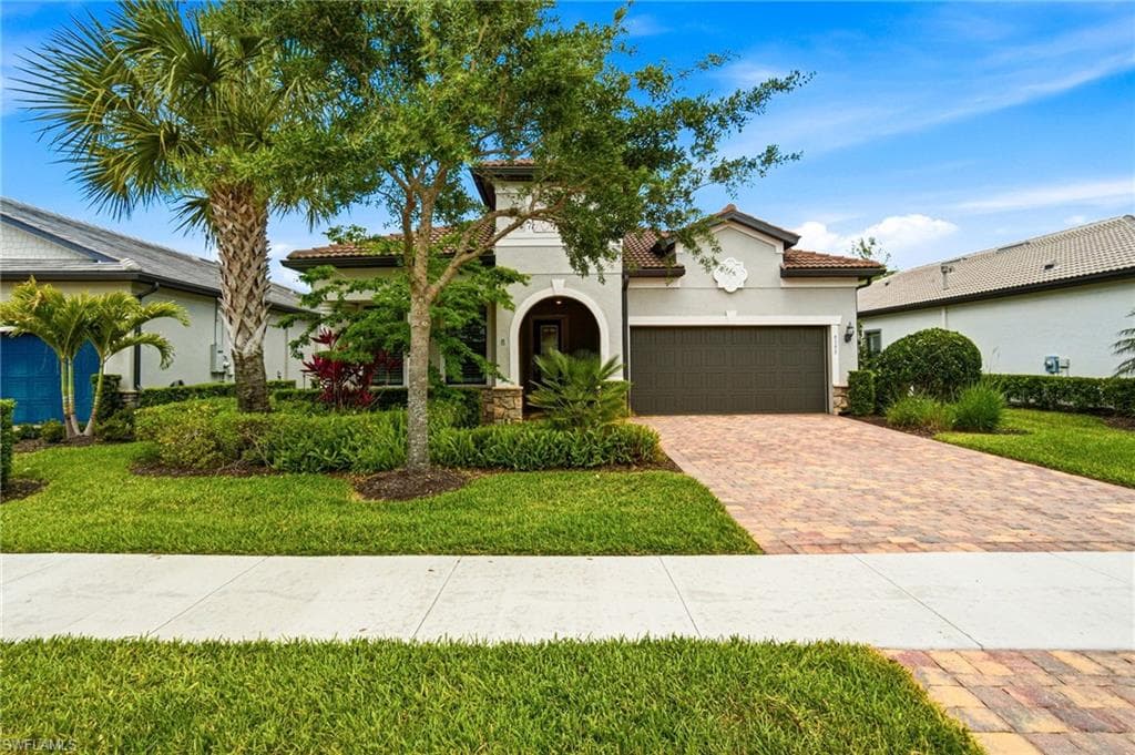 9395 Greyhawk TRL-1