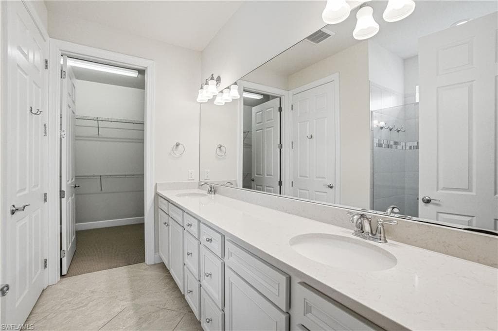 9395 Greyhawk TRL-17