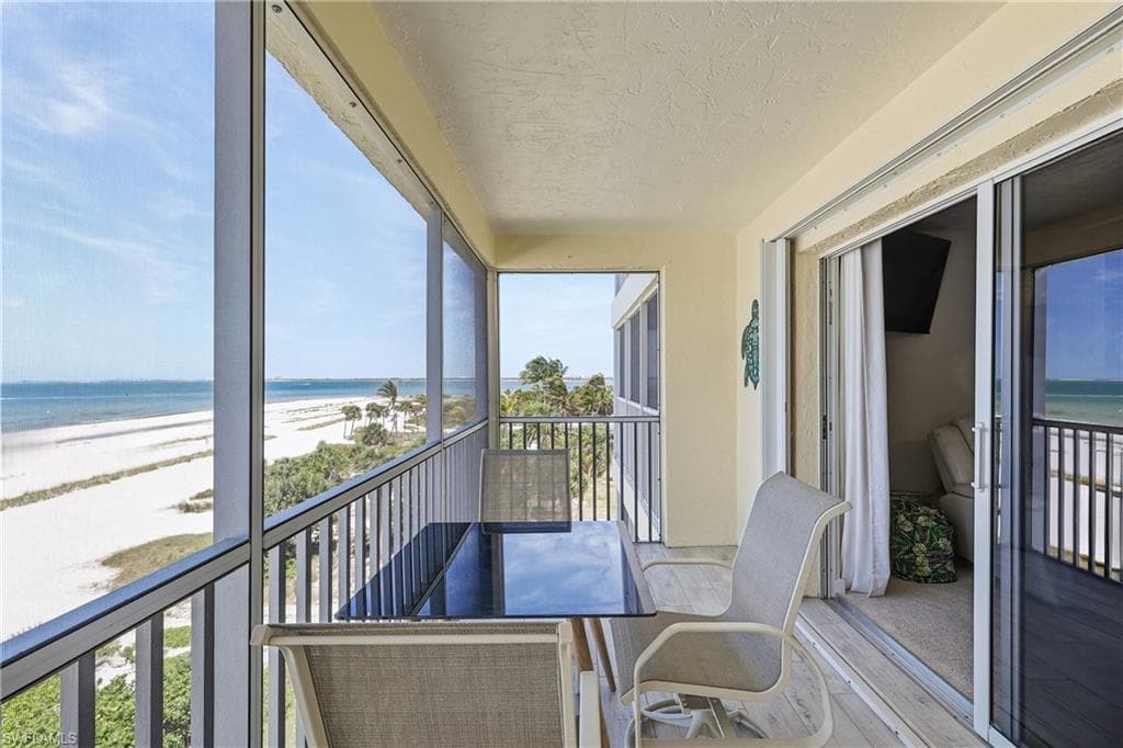 100 Estero BLVD 434-22