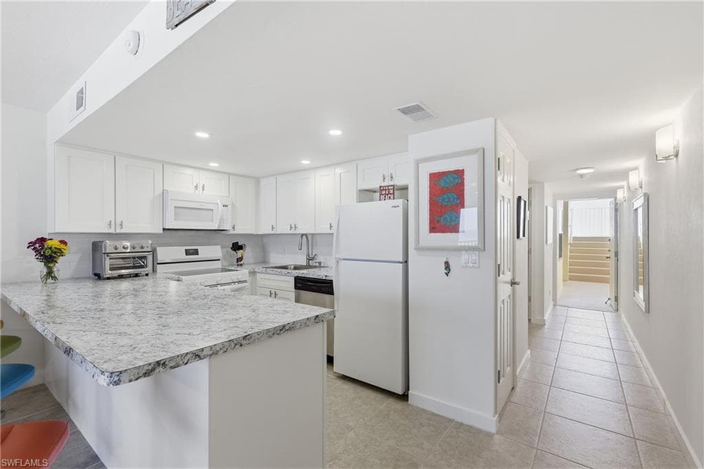 100 Estero BLVD 434-12