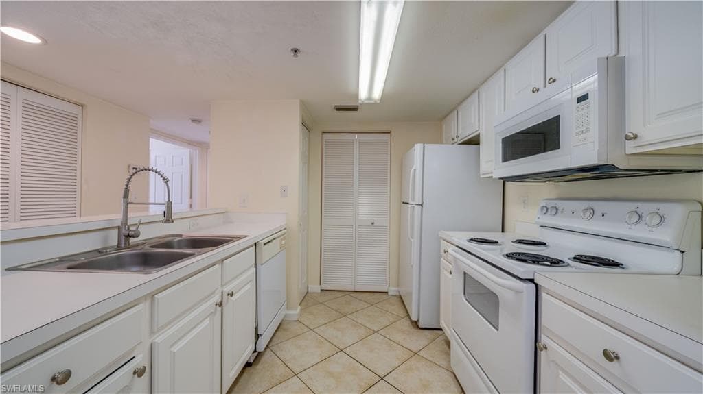 4105 Residence DR 709-11