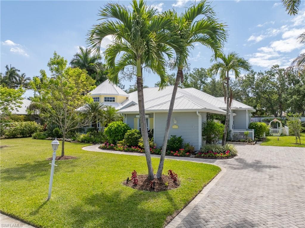 12341 McGregor Palms DR-4