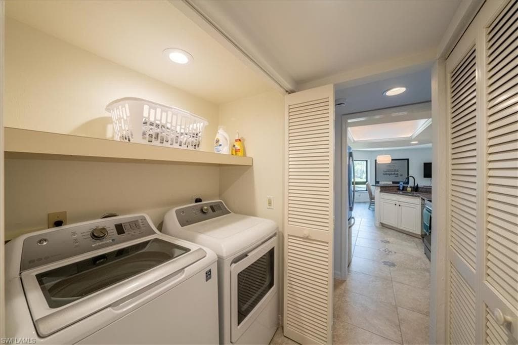 792 Eagle Creek DR 101-15