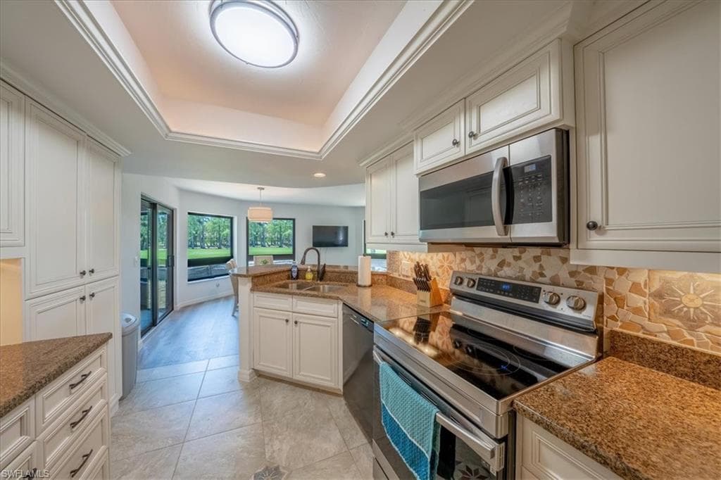792 Eagle Creek DR 101-11