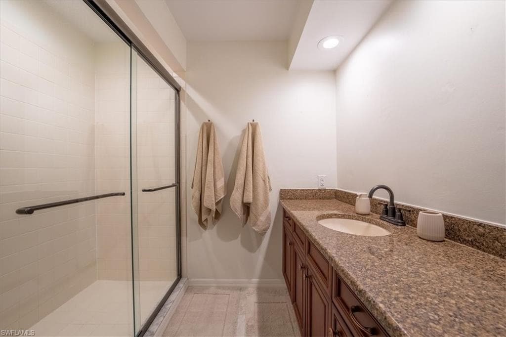 792 Eagle Creek DR 101-14