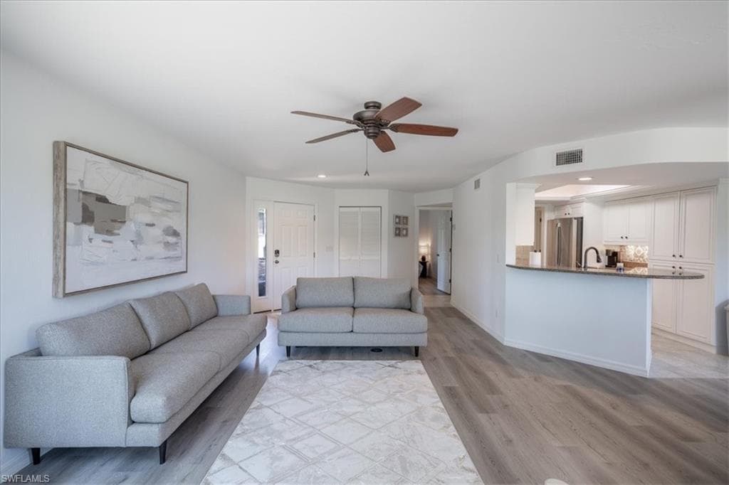 792 Eagle Creek DR 101-7