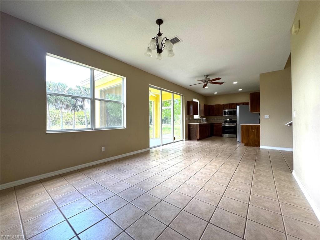 117 Shadow Lakes DR-6