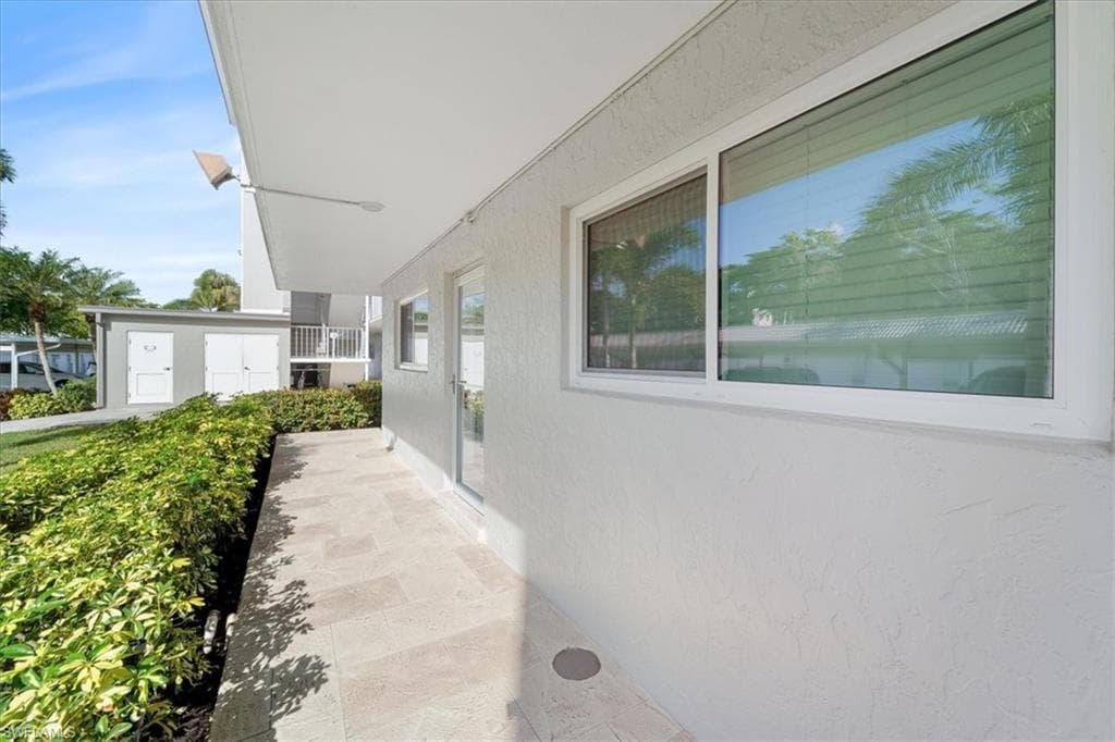 307 Goodlette-Frank RD S B202-31