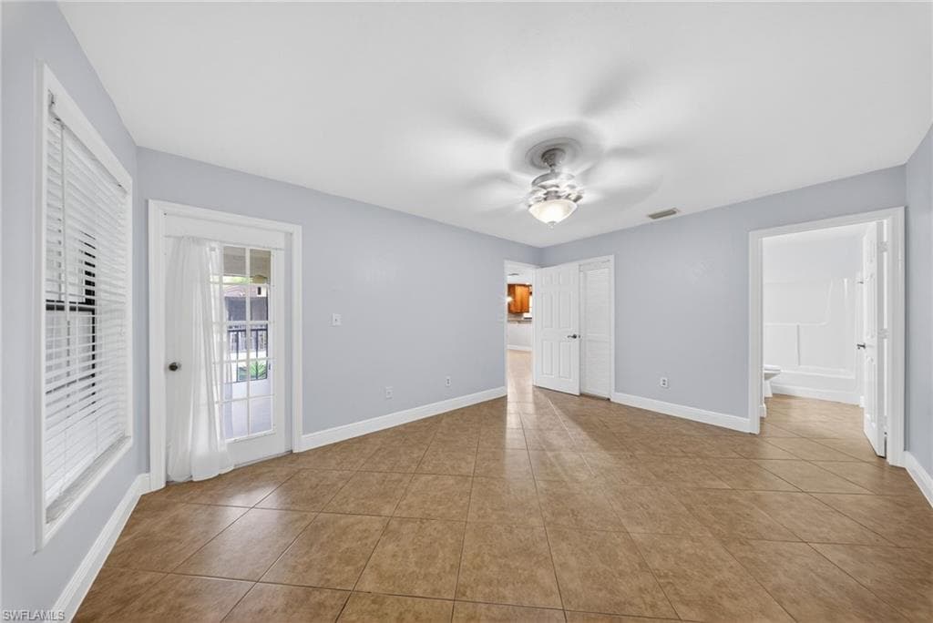 5270 Treetops DR J201-13