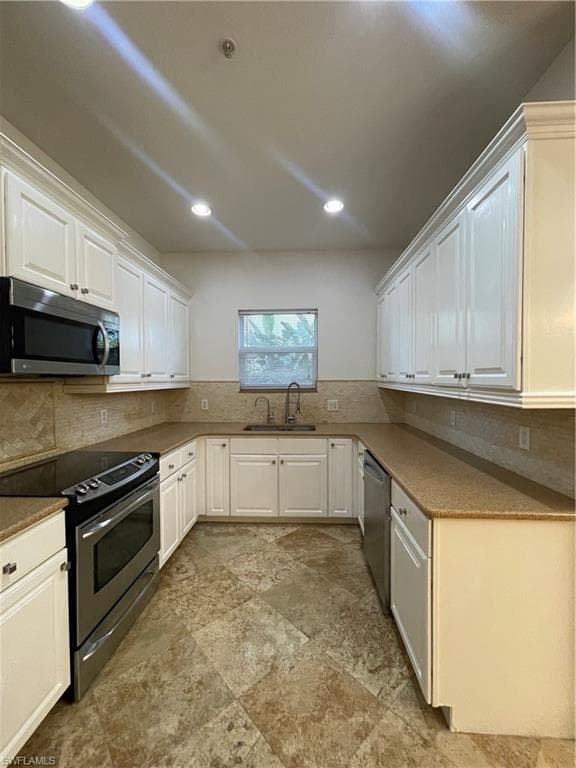 4361 Lazio WAY 903-9