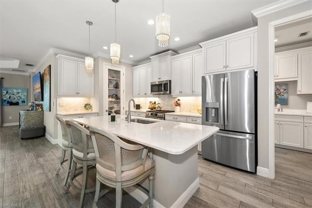 2302 Marquesa CIR-21